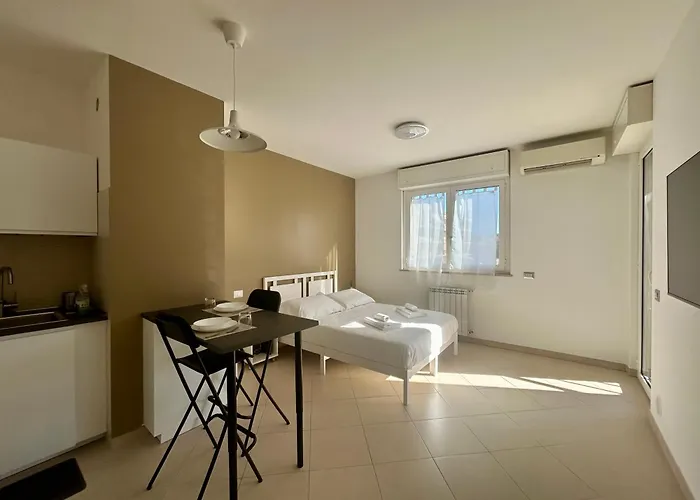 Urban Sky Loft Apartment