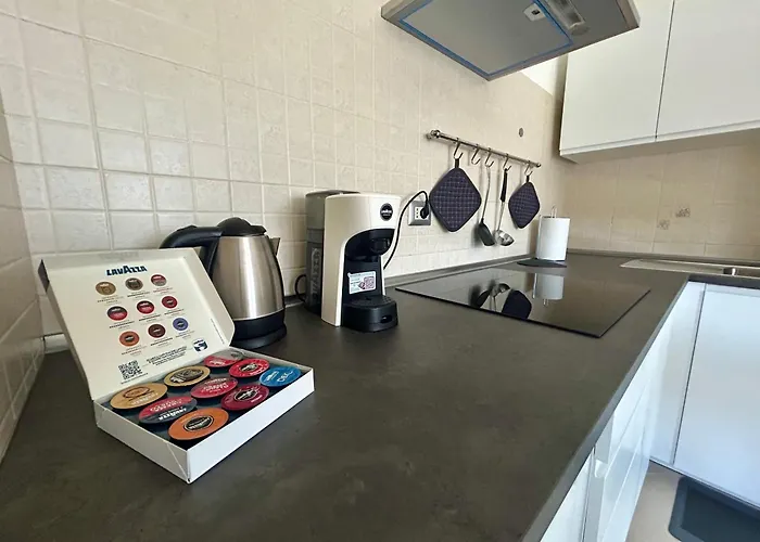 Urban Sky Loft Apartment *